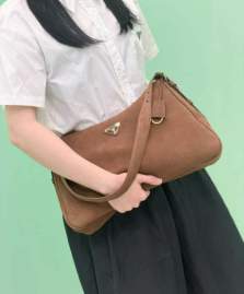Picture of Prada Handbags _SKUfw237318911fw
